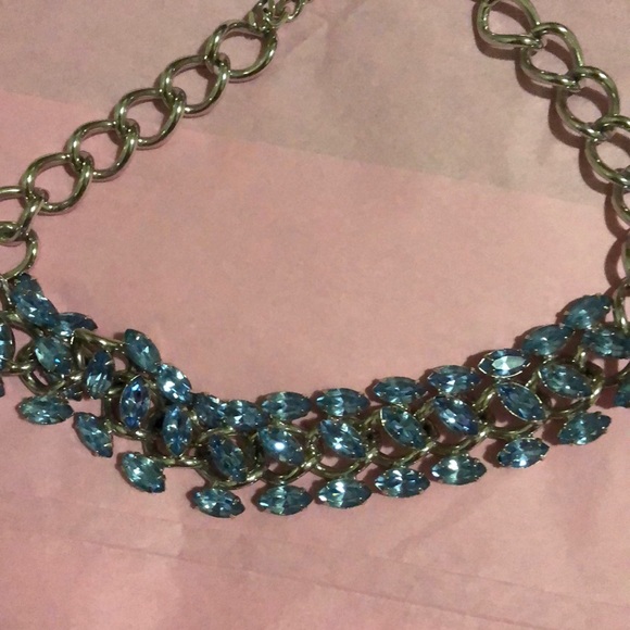 Choker Necklace - Picture 2 of 8